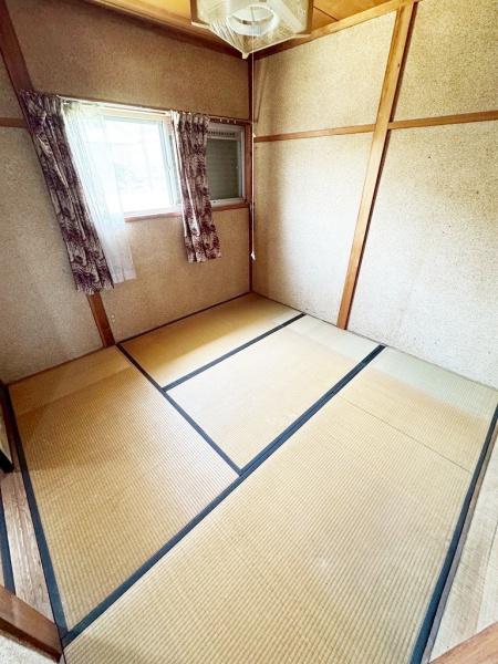 泉南市信達岡中の中古一戸建て