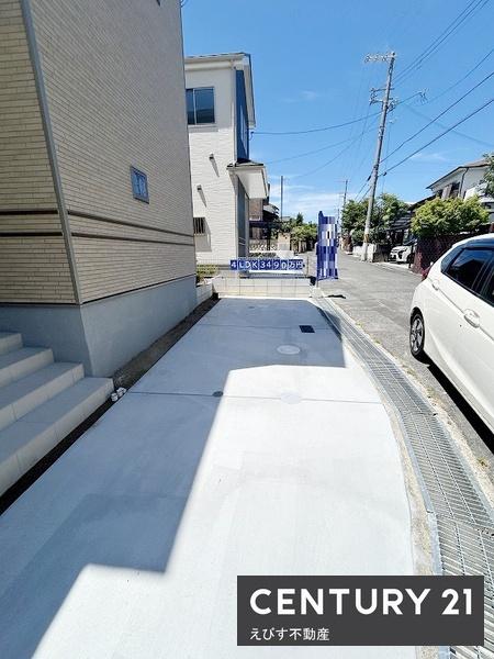 岸和田市上松町　２号棟　新築戸建