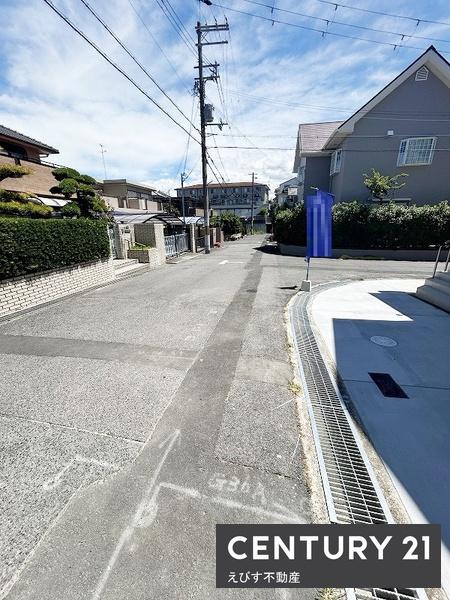 岸和田市上松町　２号棟　新築戸建