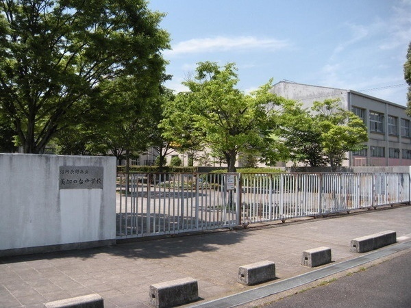 河内長野市美加の台6丁目の中古一戸建て(河内長野市立美加の台中学校)