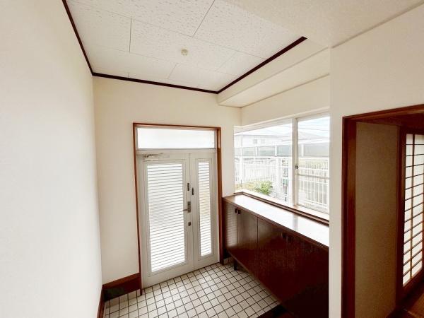 河内長野市美加の台6丁目の中古一戸建て(玄関)