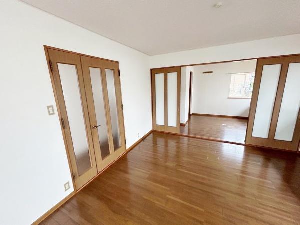 河内長野市美加の台6丁目の中古一戸建て(リビング)