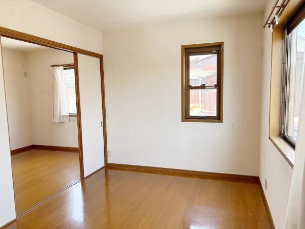 和泉市三林町の中古一戸建て