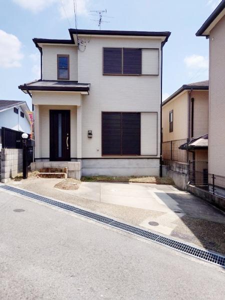 和泉市三林町の中古一戸建て