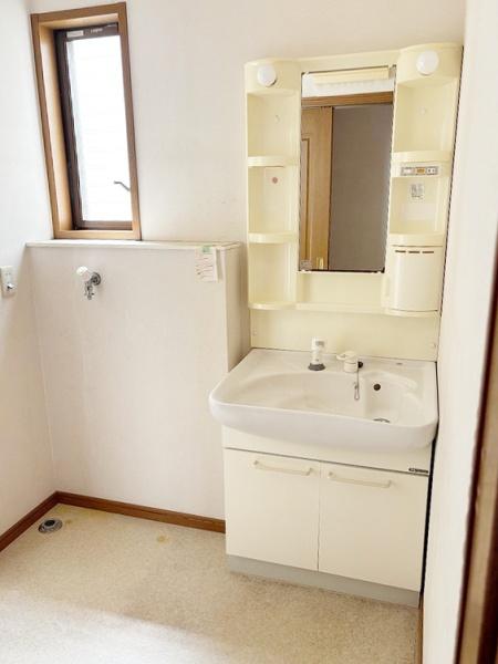 和泉市三林町の中古一戸建て