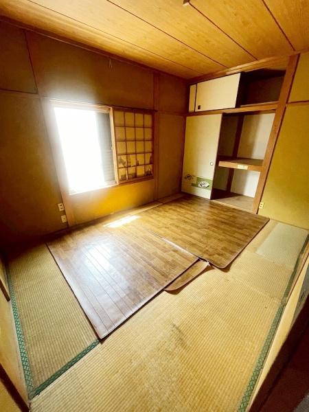 岸和田市八阪町１丁目の中古一戸建て