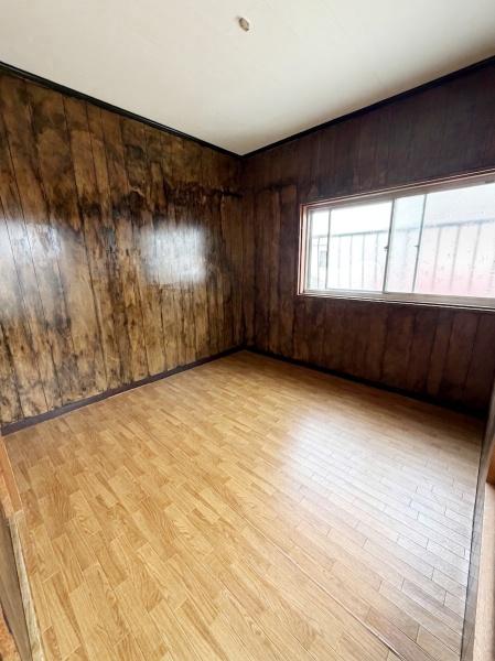 岸和田市八阪町１丁目の中古一戸建て