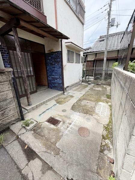 岸和田市八阪町１丁目の中古一戸建て