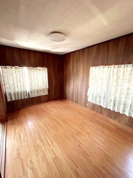 泉佐野市南中安松の中古一戸建て