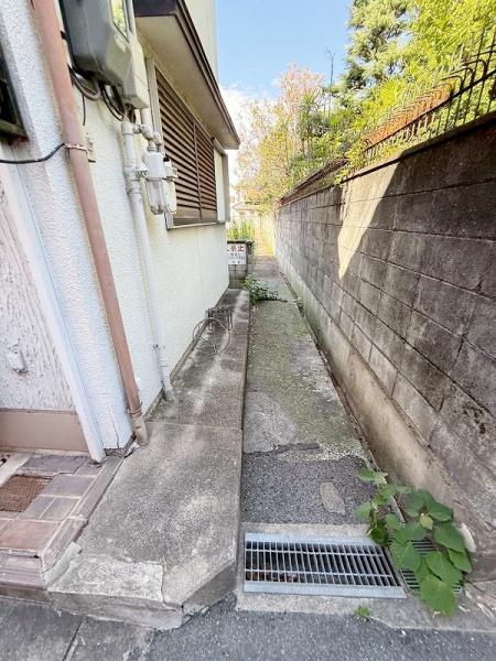 貝塚市海塚１丁目　店舗付きテラスハウス