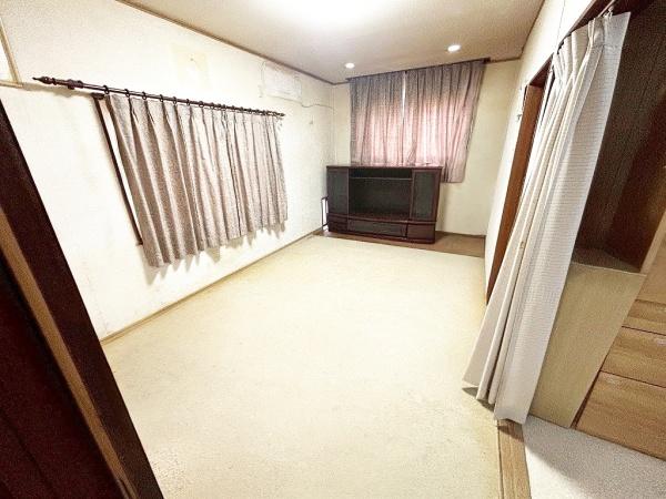 泉佐野市高松北2丁目の中古一戸建て(洋室)