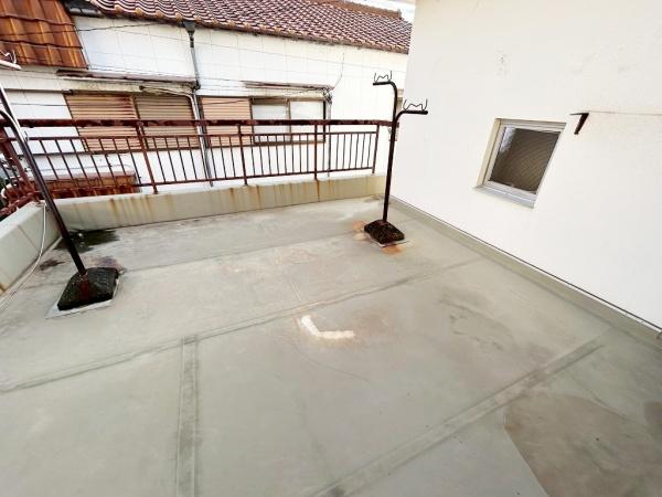 岸和田市宮前町の中古一戸建て(バルコニー)