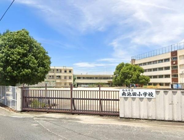 和泉市万町の中古一戸建て(和泉市立南池田小学校)