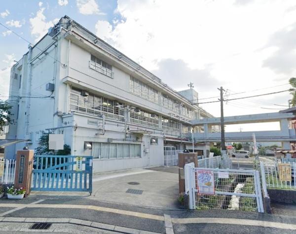 和泉市肥子町２丁目の中古一戸建て(和泉市立国府小学校)