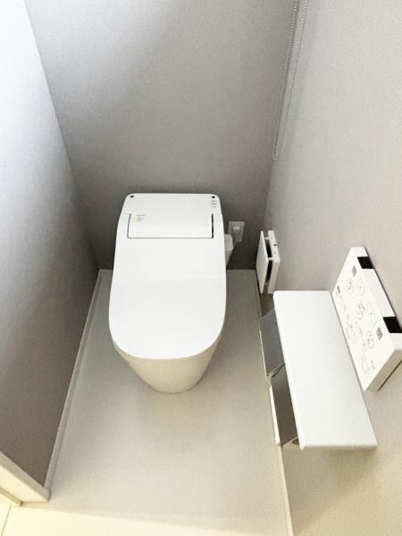 泉佐野市高松東1丁目の中古一戸建て(トイレ)