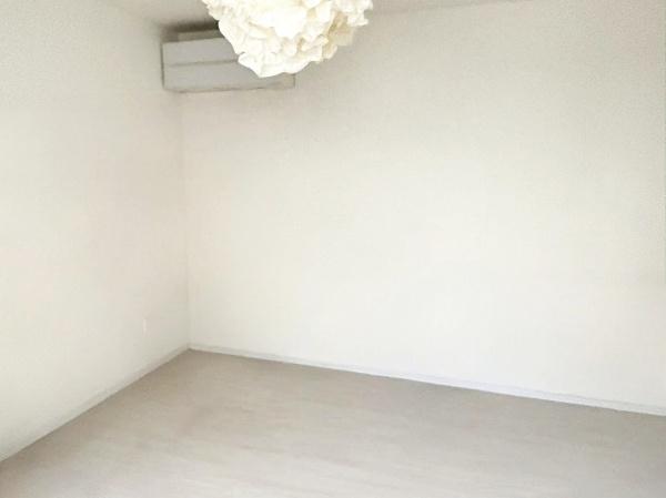 泉佐野市高松東1丁目の中古一戸建て(洋室)