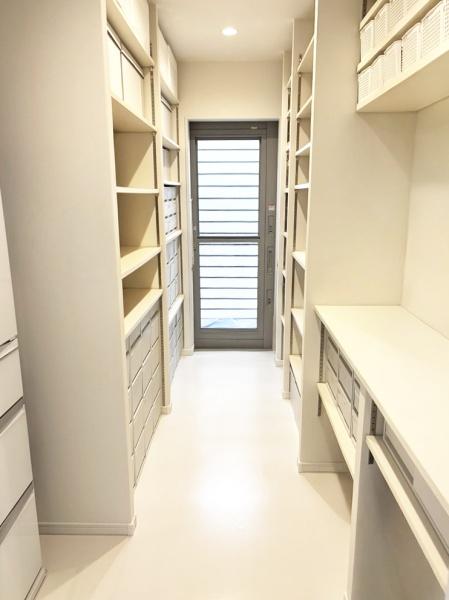 泉佐野市高松東1丁目の中古一戸建て(収納)