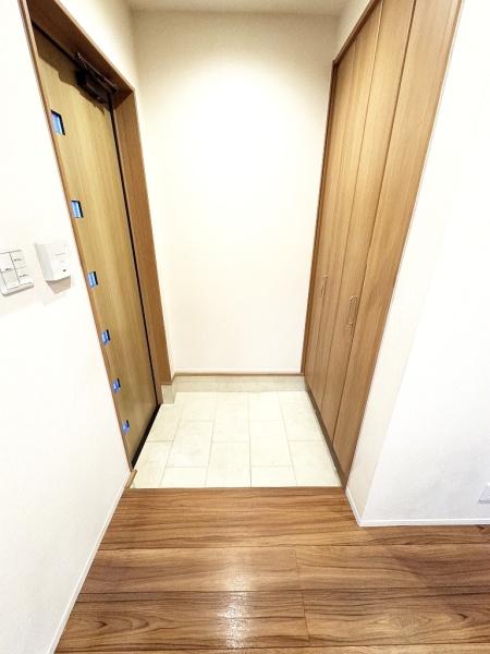 泉北郡忠岡町高月北1丁目の中古一戸建て(玄関)