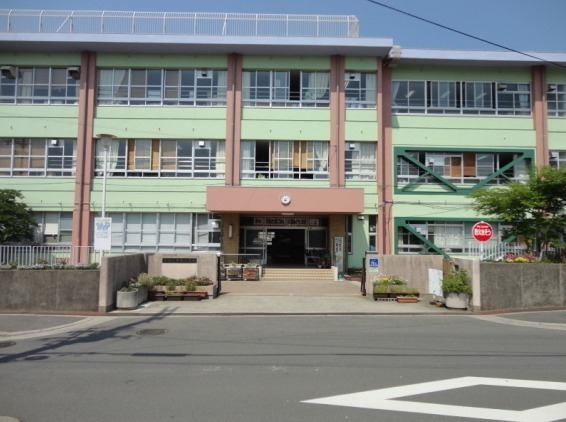サンシティ貝塚５番館(貝塚市立中央小学校)