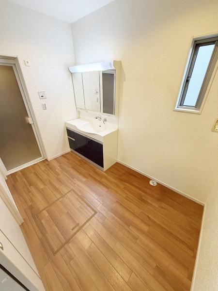 泉佐野市泉ケ丘３丁目の中古一戸建て