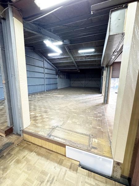 泉北郡忠岡町北出３丁目　倉庫