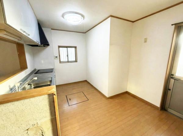 岸和田市西大路町　中古戸建