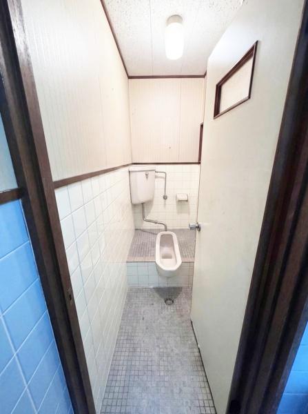泉佐野市上之郷　住居付き倉庫・工場