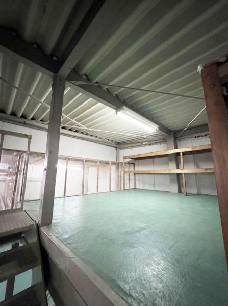 泉佐野市上之郷　住居付き倉庫・工場