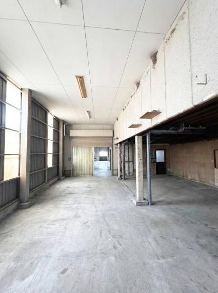 泉佐野市上之郷　住居付き倉庫・工場