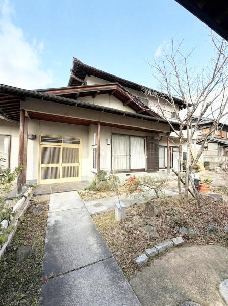 和泉市唐国町３丁目の中古一戸建て