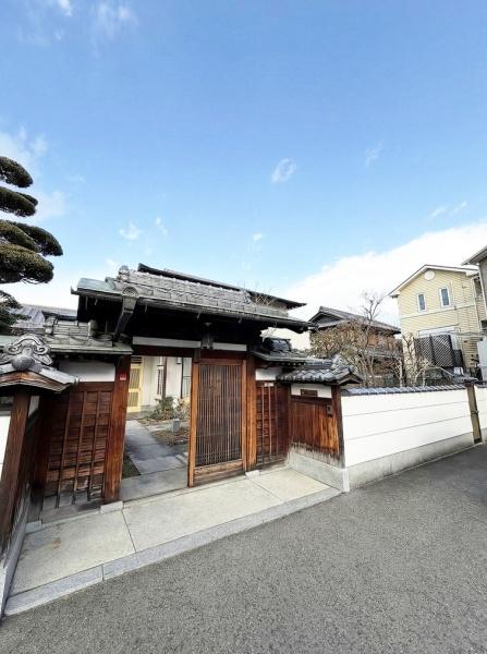和泉市唐国町３丁目の中古一戸建て