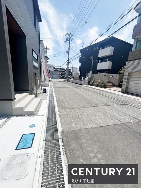 泉佐野市鶴原8期1号棟　新築戸建