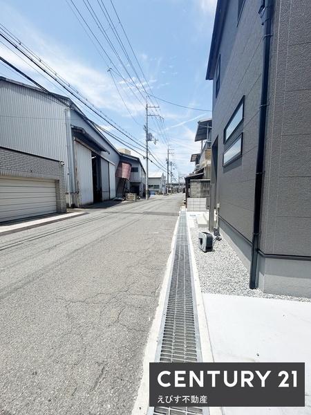 泉佐野市鶴原8期1号棟　新築戸建