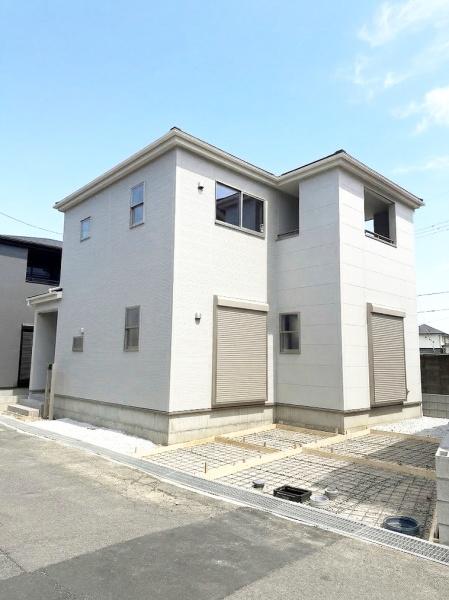 泉佐野市鶴原8期2号棟　新築戸建