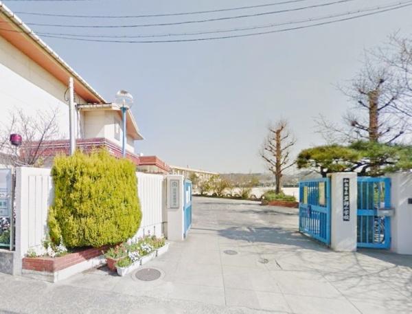 和泉市東阪本町の中古一戸建て(和泉市立芦部小学校)