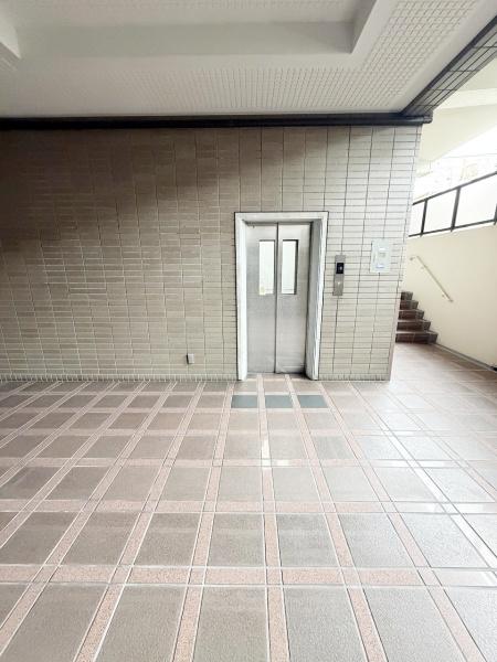 ビバリーヒルズ鶴山台
