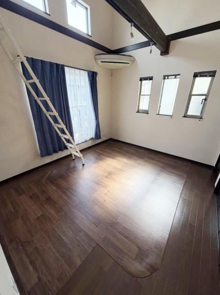 泉佐野市市場東２丁目の中古一戸建て