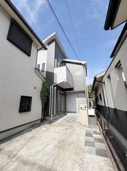 泉佐野市市場東２丁目の中古一戸建て
