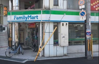 ファミール岸和田ステージ１(ファミリーマート春木駅前店)
