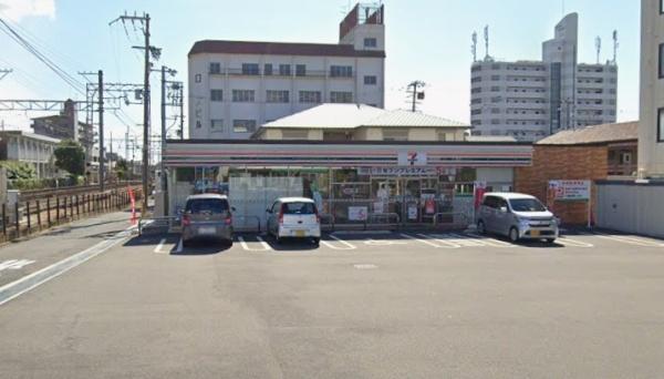 ファミール岸和田パークスクエア(セブンイレブン和泉大宮駅前店)
