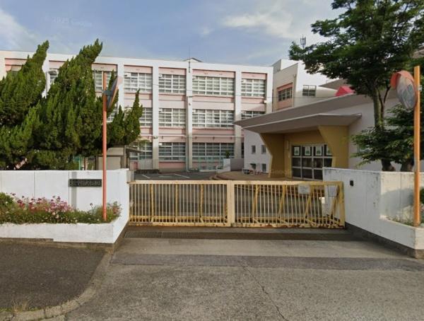 泉佐野市下瓦屋５丁目の中古一戸建て(泉佐野市立北中小学校)