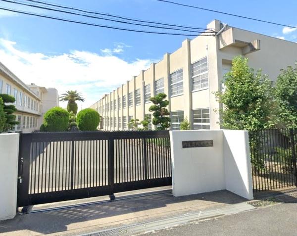 泉北郡忠岡町忠岡東３丁目の中古一戸建て(忠岡町立忠岡中学校)