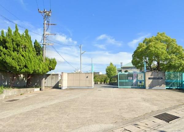 泉南市信達市場の中古一戸建て(泉南市立鳴滝小学校)