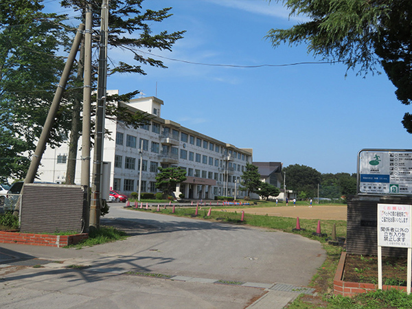 八戸市日計2丁目の土地(八戸市立北稜中学校)