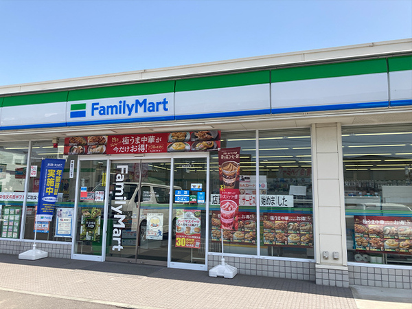 八戸市柏崎6丁目の土地(ファミリーマート八戸小中野二丁目店)
