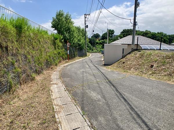 八戸市新井田松山中野場　売事務所・売土地　5150（S）