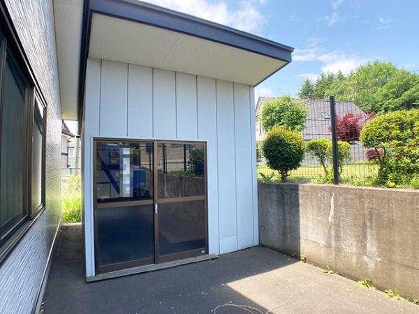 八戸市新井田松山中野場　売事務所・売土地　5150（S）