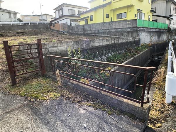 八戸市大字中居林字平の土地