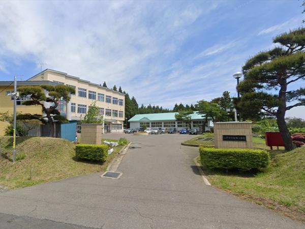 八戸市大字金浜字舟戸ノ上の土地(八戸市立金浜小学校)