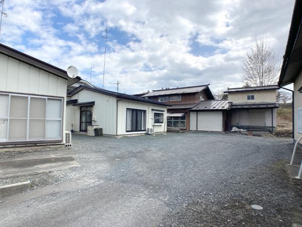 八戸市大字新井田字重地の土地